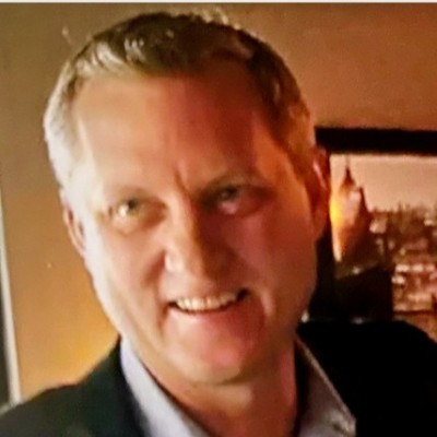 Dean Evenson headshot